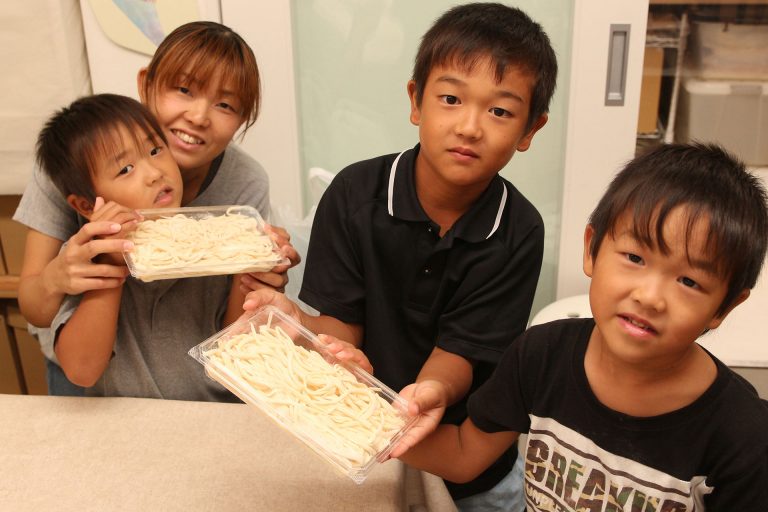 お仕事帰りのみなさまで 手打ちうどん作り体験教室 2016年9月 20161003-15.jpg – イリコスキー製麺所