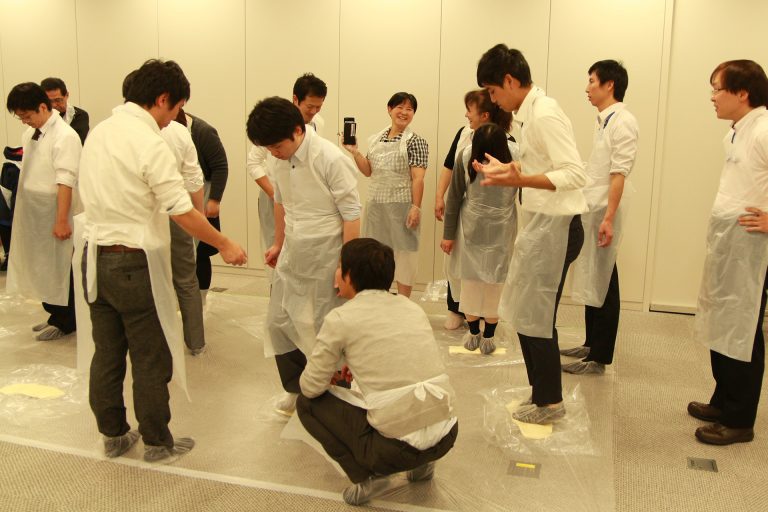 堺市・平井子ども会様 出張手打ちうどん作り体験 2016年6月5日 20161205-3.jpg – イリコスキー製麺所