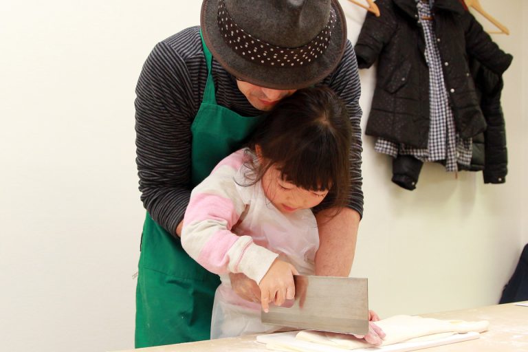 この冬一番の寒さをココロからあったかく 手打ちうどん作り体験教室 2017年1月 20170123-2.jpg – イリコスキー製麺所