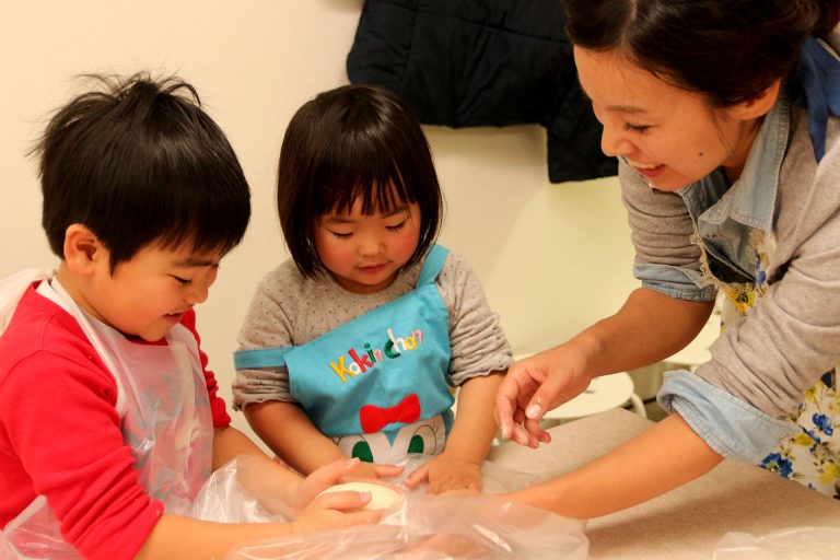 お友達とつれだって 手打ちうどん作り体験教室 2017年3月 20170305-1.jpg – イリコスキー製麺所