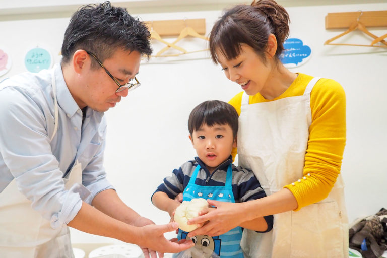 同級生の3家族で 手打ちうどん作り体験教室 2018年10月 20181117-3.jpg – イリコスキー製麺所