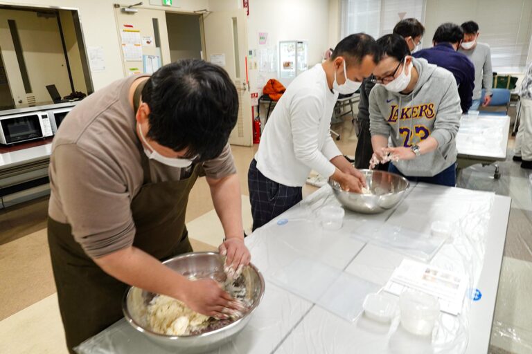 大阪市立豊里小学校PTA様＠大阪市東淀川区 出張手打ちうどん作り体験 2022年7月7日 A7C09498.jpg – イリコスキー製麺所